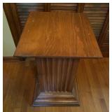 Wooden Pedestal Stand 18ï¿½ï¿½x18ï¿½ï¿½x29ï¿½ï¿½