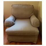 Vtg Upholstered Armchair 40ï¿½ï¿½x28ï¿½ï¿½x36ï¿½ï¿½