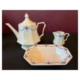 Vtg Blue and White Tea Set