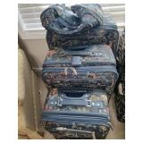 4 pc Pierre Cardin Luggage Set