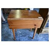 Small Pine Drop Leaf Table Small Pine Drop Leaf Table