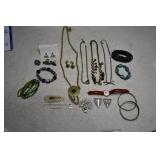 Vtg Costume Jewelry Lot Vtg Costume Jewelry Lot
