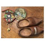 Vtg Wooden Shoes, Cuckoo Clock+ Vtg Wooden Shoes, Cuckoo Clock+