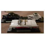 Vtg 3pc Die-Cast Model Cars Vtg 3pc Die-Cast Model Cars