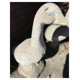 Vtg Concrete Goose Garden Statue � Chipped Vtg Concrete Goose Garden Statue � Chipped