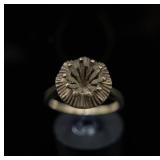 Vtg 10k Gold Ring ï¿½ Missing Stone