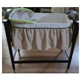 Wooden Bassinet with Fabric Lining Wooden Bassinet with Fabric Lining