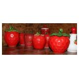 Vtg Strawberry Ceramic Pieces Vtg Strawberry Ceramic Pieces