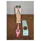 Vtg Jewel Brite Unbreakable Gothic Tree Topper