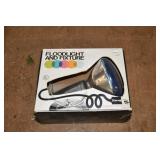 Vtg Pentray Floodlight & Fixture