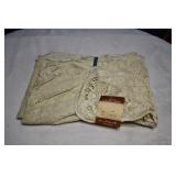 Vtg NOS Lace Dinner Table Cloth