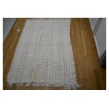 Vtg Crocheted Afghan Cream/Whtie