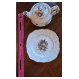 Vtg Sadler Teapot and Plate Set