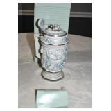 NOS Vtg Avon Racing Stein