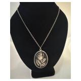 International Silver Co. Pendant Necklace 10.2g