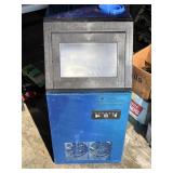 Freestanding Automatic Ice Maker