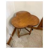 Ethan Allen Clover-Shaped Wooden Table