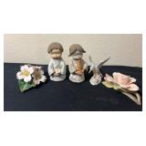 Vtg Ceramic Figurines w/Flowers 5ï¿½ï¿½