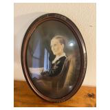 Vtg Oval Framed Portrait Photograph 15.5ï¿½ï¿½x21.5ï¿½ï¿½