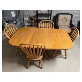 Vtg Oak Dining Table W/Chairs