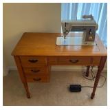 Singer Touch & Sew w/Wooden Desk