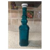 (K-Hutch)ï¿½Vtg 1970ï¿½s Blue Square Decanterï¿½3x3x12.