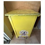 (P)ï¿½Metal Dog Feederï¿½12x11x22