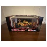 (DR)ï¿½Vtg NASCAR Pit Stop Showcase.