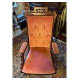(LR)ï¿½Vtg Eastlake Rocking Chairï¿½23x37x38.5