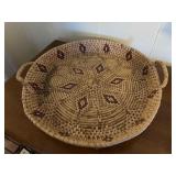 (LR)ï¿½Vtg Woven Basket Trayï¿½17ï¿½2