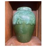 (P)ï¿½Vtg. Green Ceramic Vaseï¿½10ï¿½15