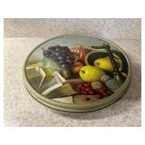 (K)ï¿½Vtg Fruitcake Tinï¿½12x1x5