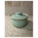 (K-Hutch)ï¿½Vtg Stoneware Lidded Dishï¿½4.5ï¿½3.25