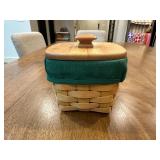 (LR)ï¿½2004 Longaberger Basket w/Lidï¿½5x5x4.5