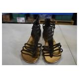 Mudd Brown Leather Sandals 8
