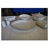 Seizan China Audrey Serving Pieces