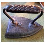 Vtg Cast Iron Sad Iron with Rope Handle