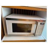 Hamilton Beach 1000-Watt Microwave