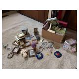 Decorative Frames and Keepsakes