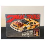 Monogram Mac Tools 1:24 Model Kit 9.5ï¿½ï¿½x6.5ï¿½ï¿½x4ï¿½ï¿½