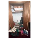 Christmas-Themed Closet lot
