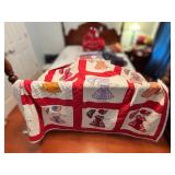 Handmade Quilt With Sunbonnet Sue Design
