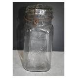 Vtg Queen Wide Mouth Mason Jar