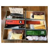 Vtg Athearn HO Scale Train Kits 8'