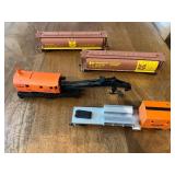 Vtg HO Scale Train Cars Set