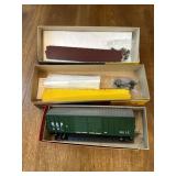 Roundhouse HO Scale Train Cars
