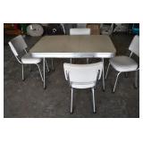 Beautiful Vintage Formica Table w/ 4 Chairs