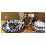 Holiday-Themed Dinnerware