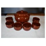 Vtg Watt Ware Bean Pot w/ 6 Small Bowls