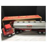 Vintage Texaco Gas Truck With Box